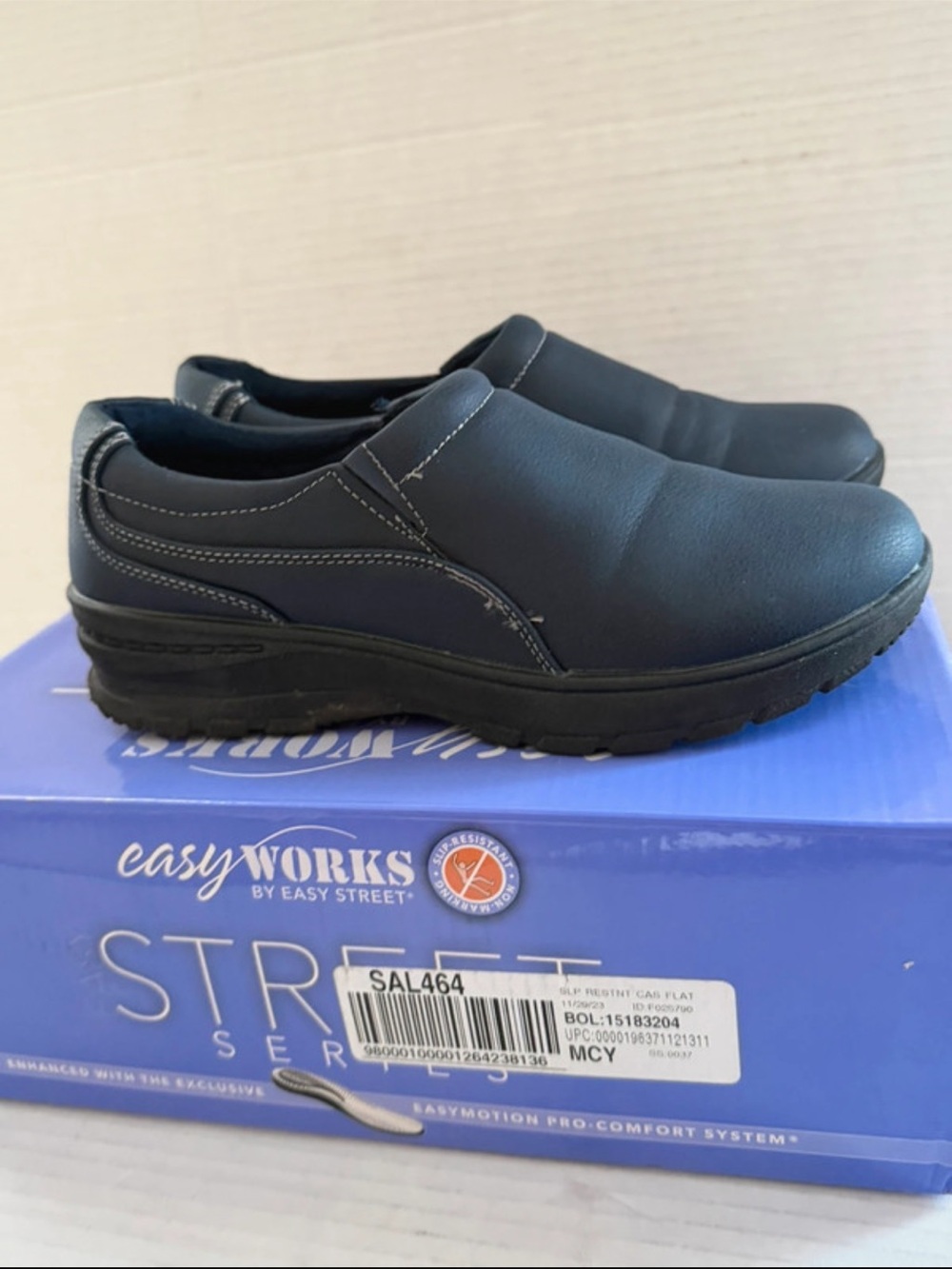 Easy works By Easy Street Jayn Slip Resistant Women’s Flats Shoes Navy Blue 6.5